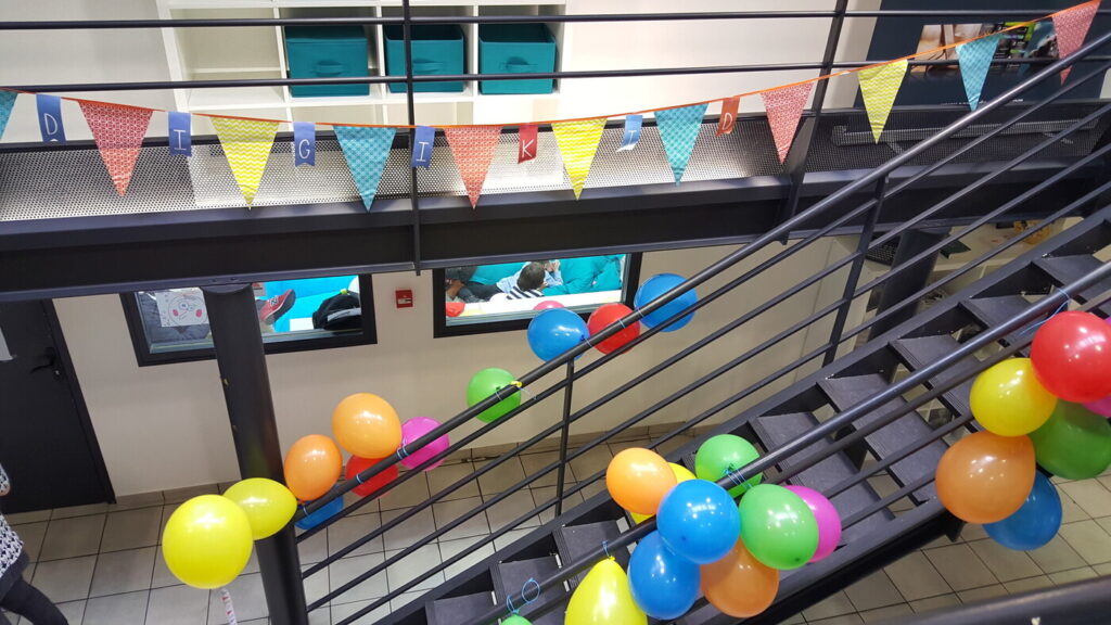 décoration ateliers numériques pour enfants en entreprise