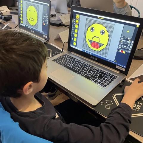 ateliers numériques 7-9 ans graphisme piskel