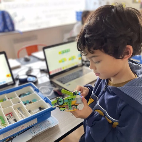 activités numériques robotique Lego